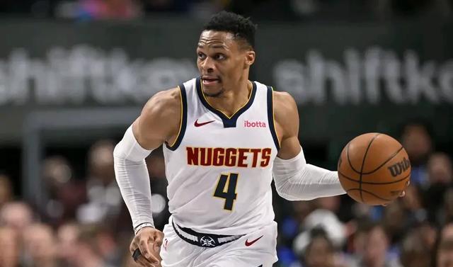 IM电竞_勇士NBA战胜湖人库里三分连击